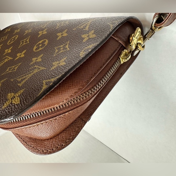 Authentic Louis Vuitton Monogram Orsay Clutch w/COA - Picture 4 of 11